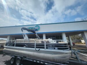 2018 22' SUNTRACKER FB 22DLX