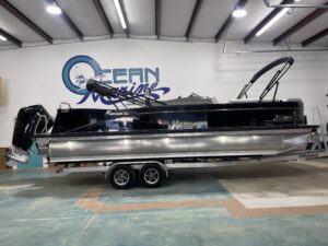 2025 25' AVALON CAT VRB25T