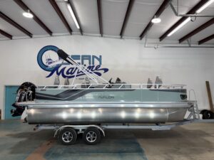 2026 21' AVALON VNT85 QF21