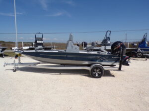2025 20' XPRESS H20 BAY