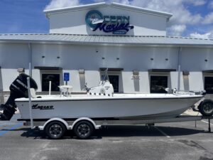 2011 22' Mako 2201