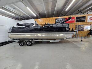 2025 23' AVALON VNT85 VRB23T